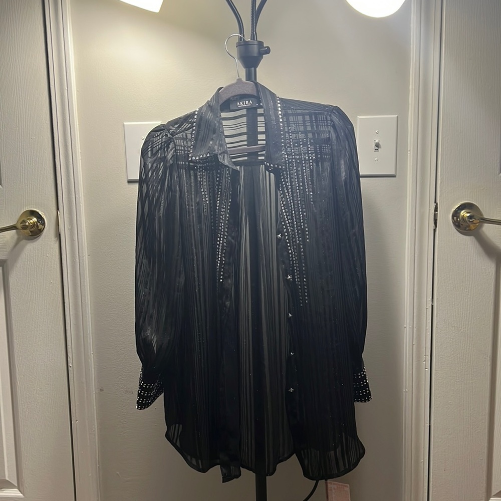 Black long sleeve date night shirt
